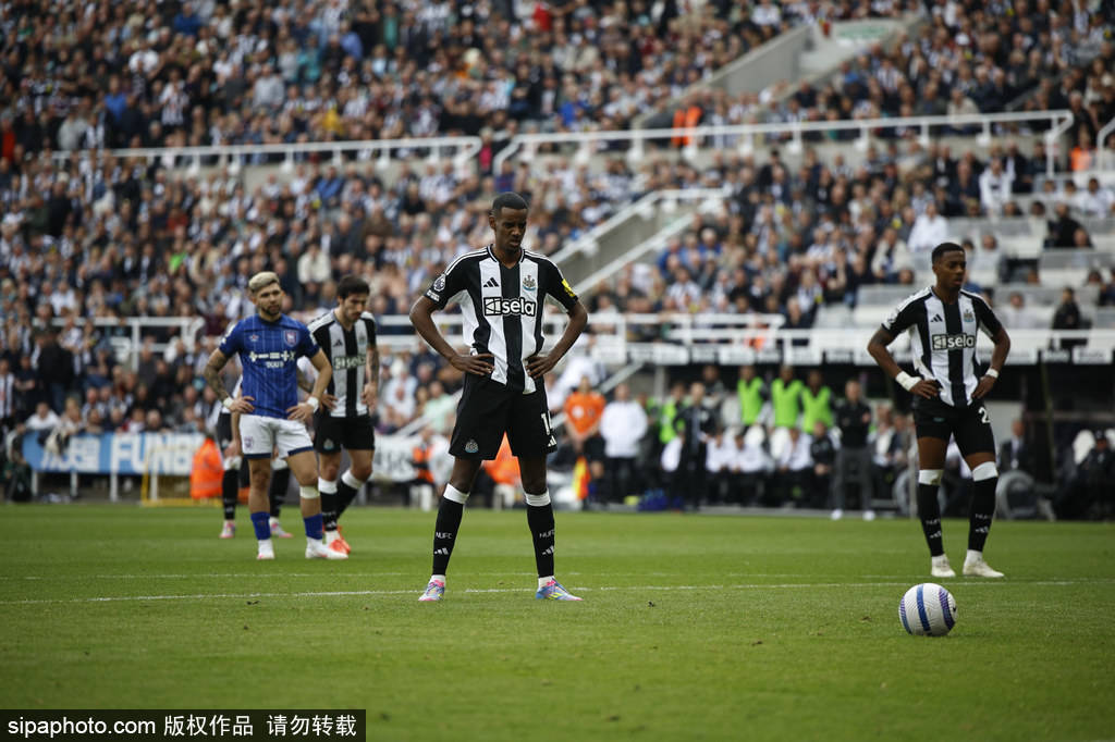 还是长传 还是长传