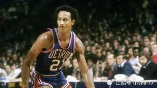 年轻球员成 年轻球员成